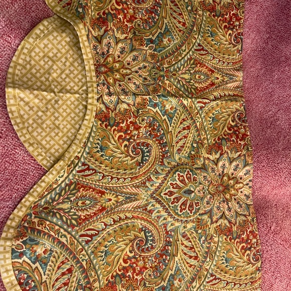 Waverly Paisley Curtains - Picture 4 of 5